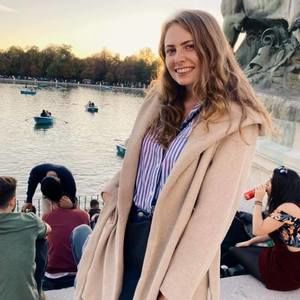 Meet your Posher, Amanda